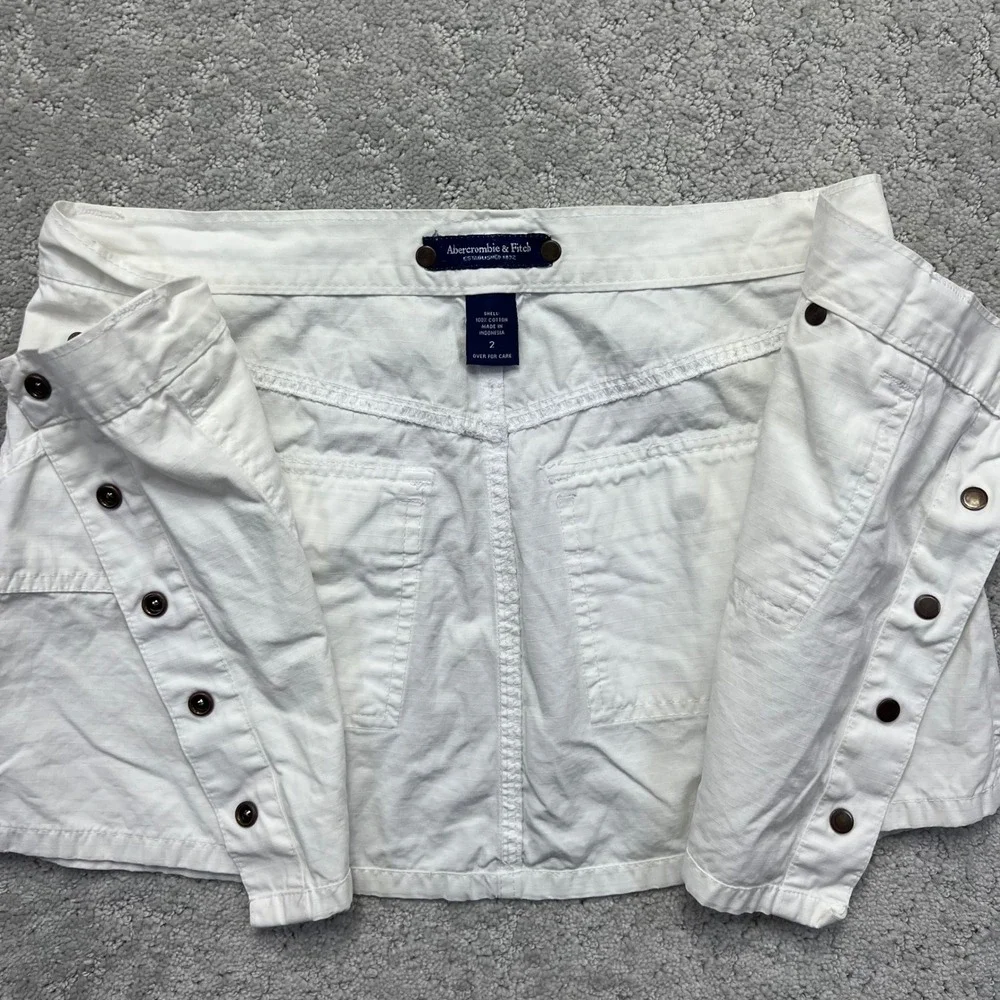 Abercrombie & Fitch Mini Skirt Womens 2 White Cotton Button Snap Front Micro Y2K